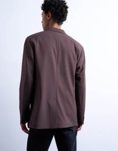 Model wearing Relaxed wool touch blazer in chocolate