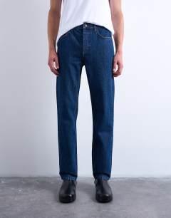 Rigid straight jean in dark wash blue