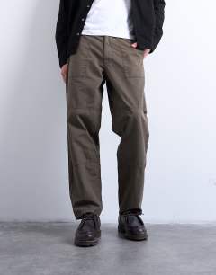 Model wearing Ripstop taper leg trouser with seam detail in khaki