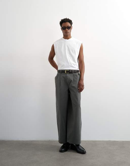 Topman - Ruimvallend cropped mouwloos T-shirt in wit, 2 van 5