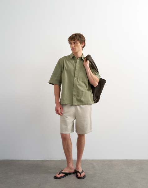 Topman - Ruimvallend cropped overshirt met korte mouwen en visgraatmotief in olijfgroen - view 1