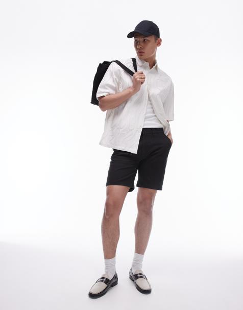 Topman – Schmal geschnittene Chino-Shorts in Schwarz - view 1