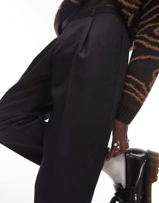 Topman – Schmal zulaufende Hose aus ausgeprägtem Twill in Schwarz, 5 von 5
