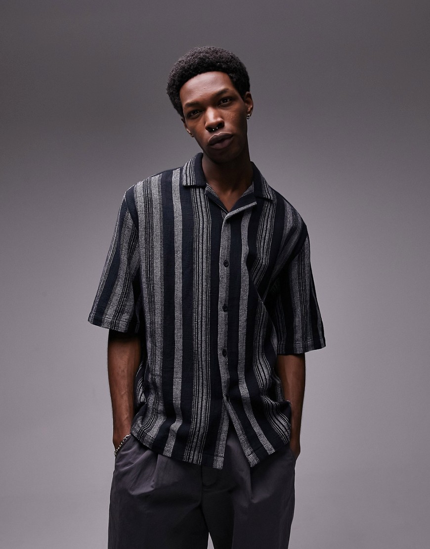 short sleeve relaxed revere textured striped shirt in black