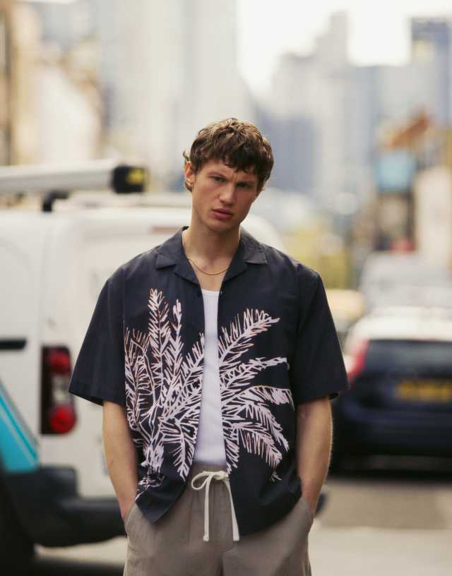 Topman - short sleeve relaxed washed palm printed shirt in black