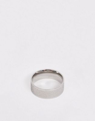 Topman – Silverfärgad ring med korsdetalj