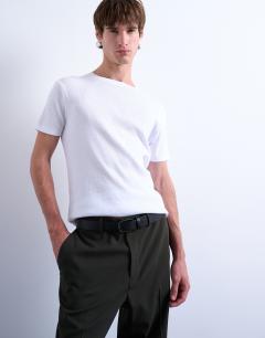 Model wearing Skinny fit ribbed t-shirt in white