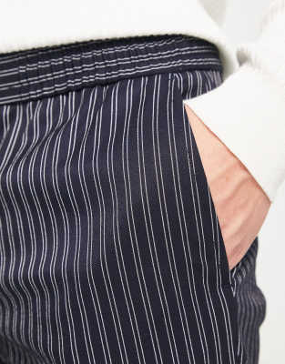 Thumbnail 4 of 4