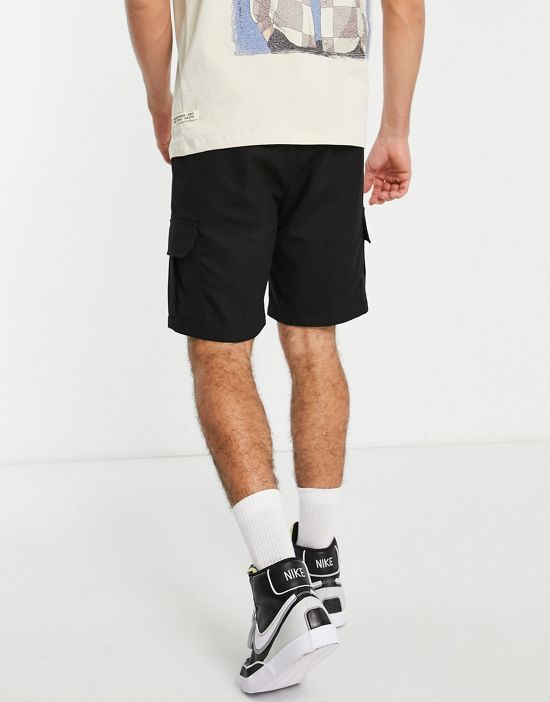 https://images.asos-media.com/products/topman-slim-twill-cargo-shorts-in-black/24531801-2?$n_550w$&wid=550&fit=constrain