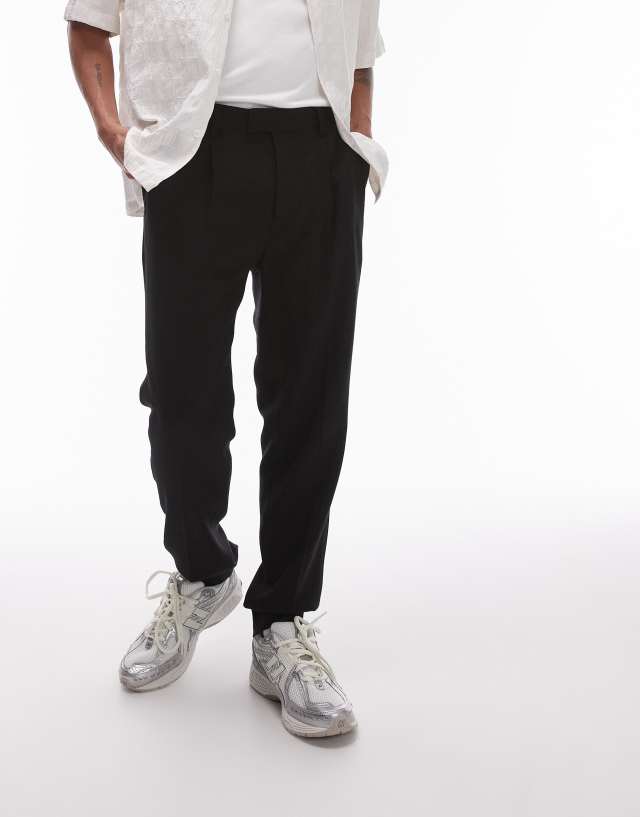 Topman - smart textured taper leg trouser in black