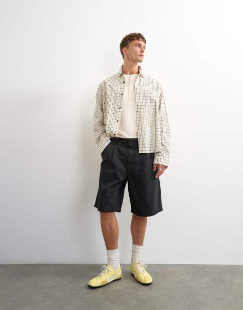 Topman - Sorte bermudashorts i twill med vide ben og plisseringer - view 1