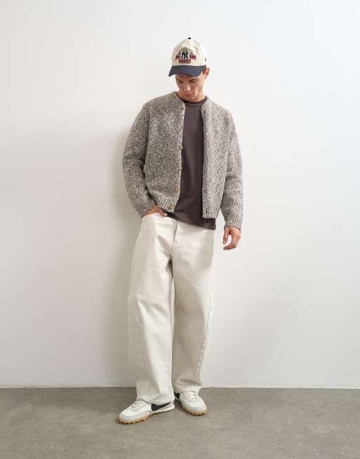 Topman stickad kofta med avslappnad passform och twiststruktur med notch-ringning i ljus taupe, 4 av 5
