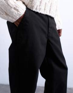 Model wearing Straight fit canvas trouser in black