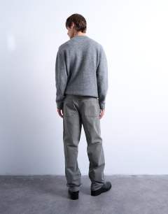 Model wearing Straight fit canvas trouser in khaki