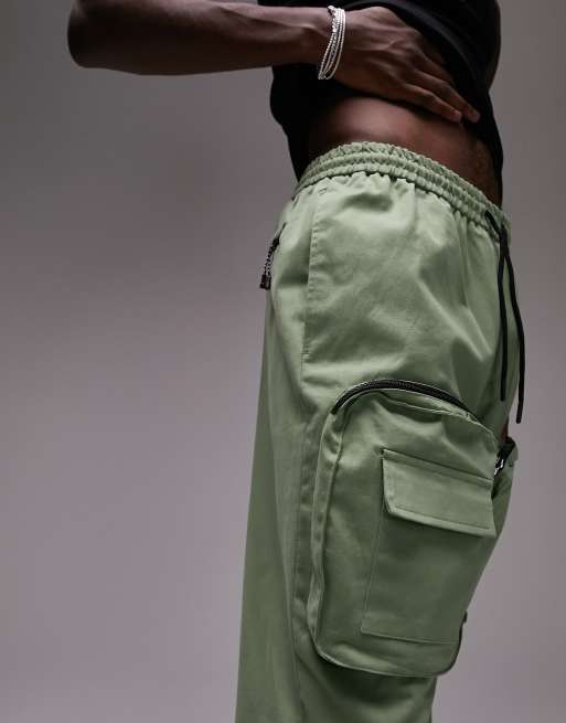 280+ Cargo Pants Pockets Stock Photos, Pictures & Royalty-Free Images -  iStock