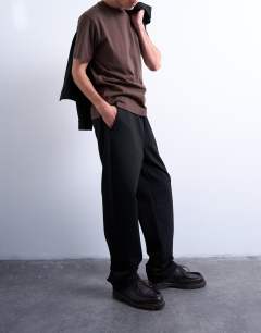 Model wearing Straight leg interlock jogger in black
