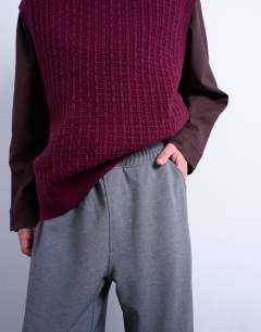 Model wearing Straight leg interlock jogger in grey