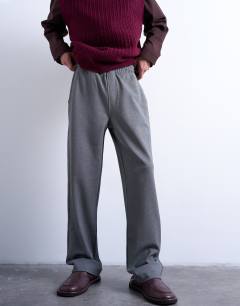 Model wearing Straight leg interlock jogger in grey