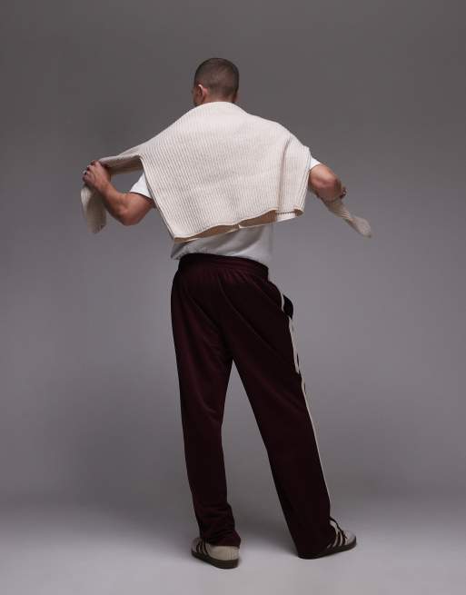Topman straight leg jogger with side stripe in burgundy, 3 of 5