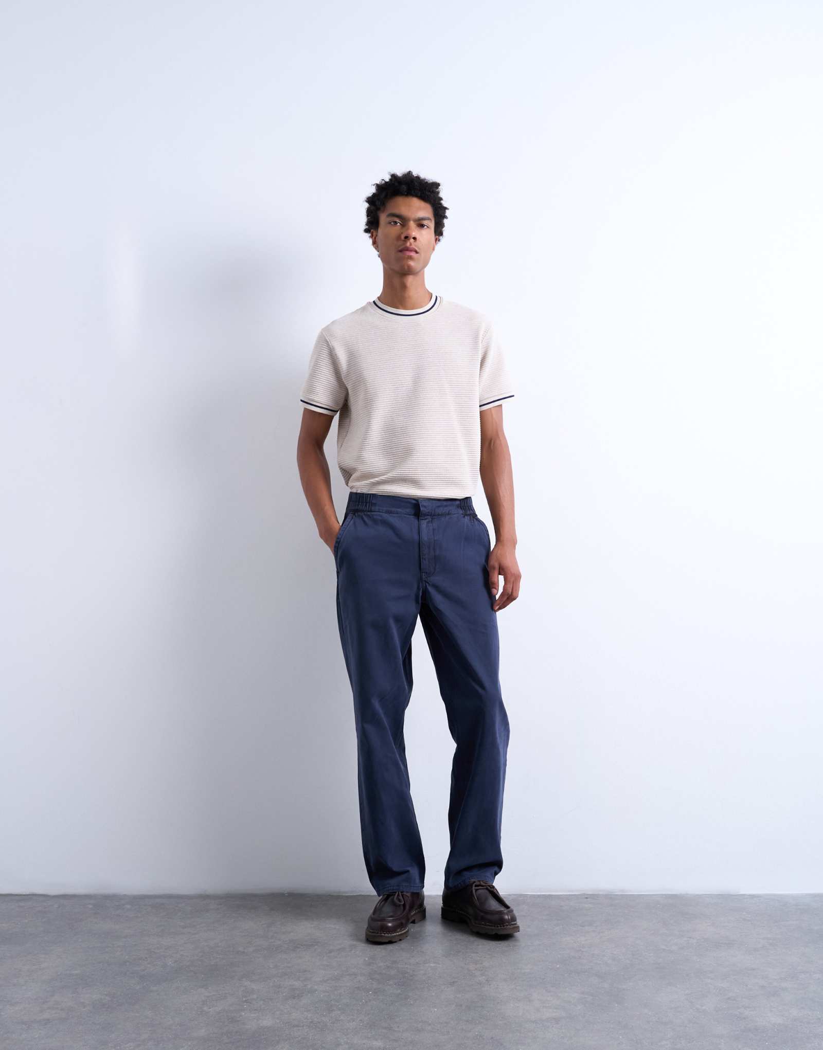 Брюки Topman с прямыми штанинами из саржи с эластичным поясом темно-синего цвета