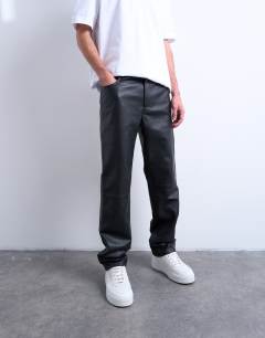 Model wearing Straight real leather trouser in black