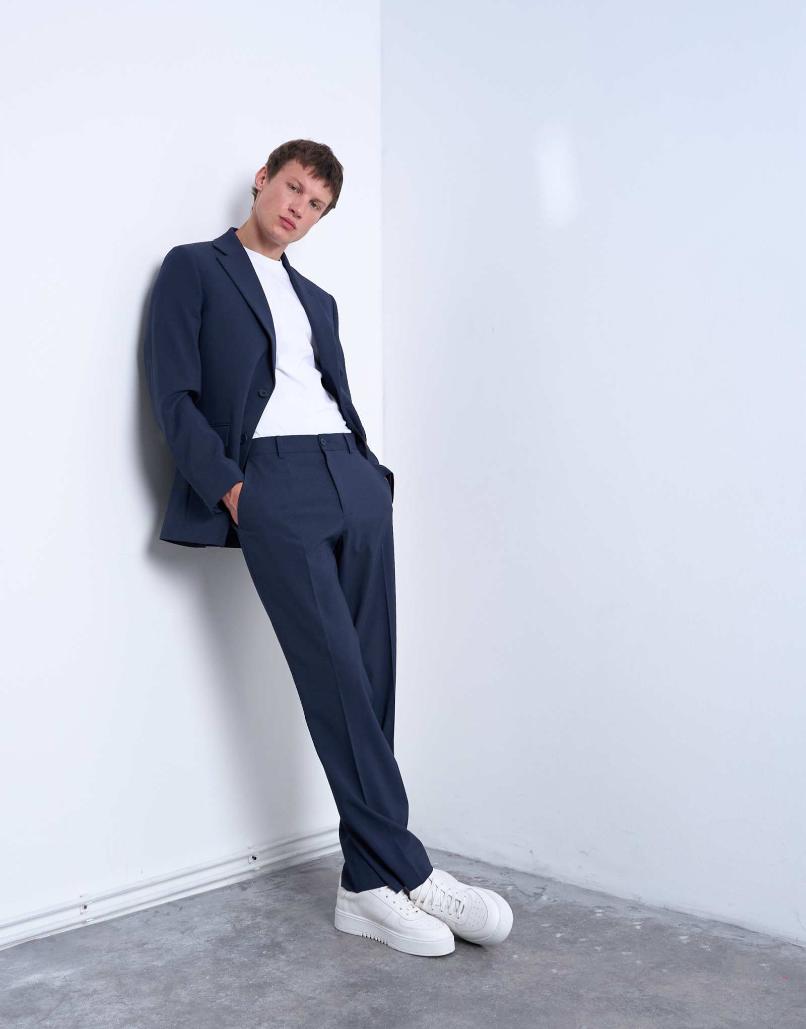 Прямые шерстяные брюки от костюма Topman темно-синего цвета