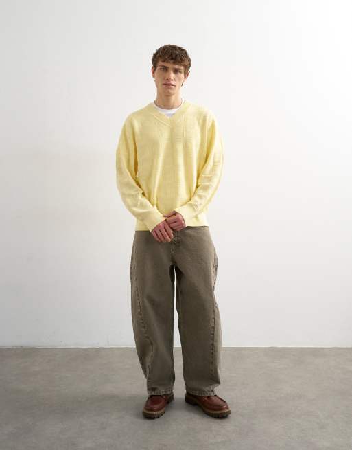 Topman – Strukturierter Relaxed-Fit-Strickpullover in Gelb mit V-Ausschnitt, 2 von 5
