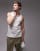 Thumbnail 2 von 4