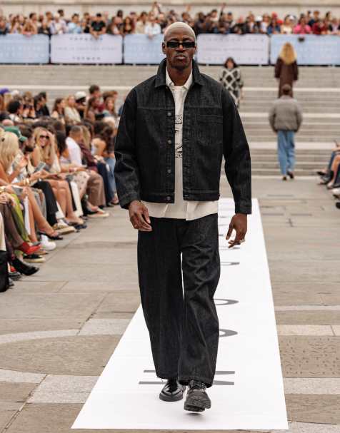 Topman - Stugge jeans met wijde ronde pijpen in onbewerkt zwart - view 1