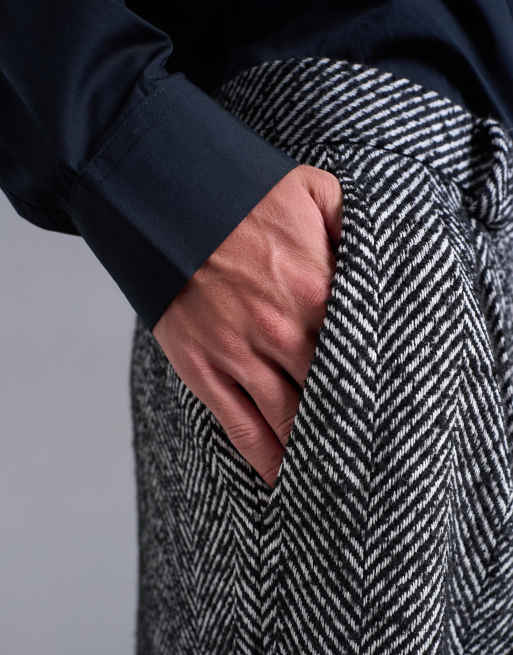 Topman – Svarta, fiskbensmönstrade byxor i yllemix med vida ben, 4 av 5
