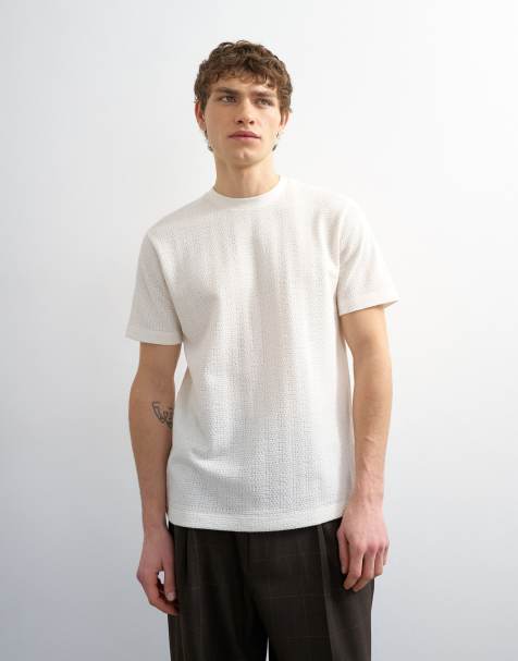 Topman - T-shirt met klassieke pasvorm en textuur in crème - view 1