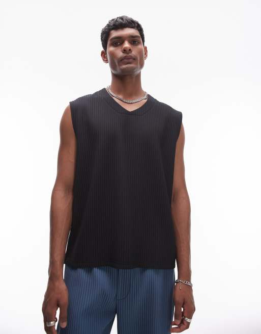 Topman - T-shirt oversize nera senza maniche plissé con scollo a V