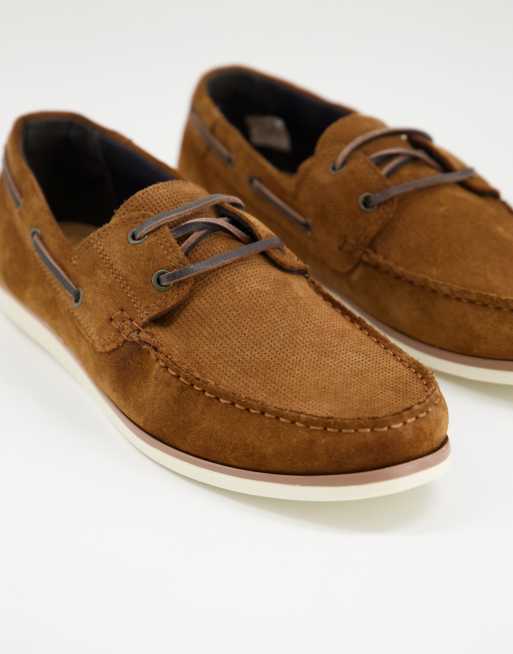 Real store boat shoes