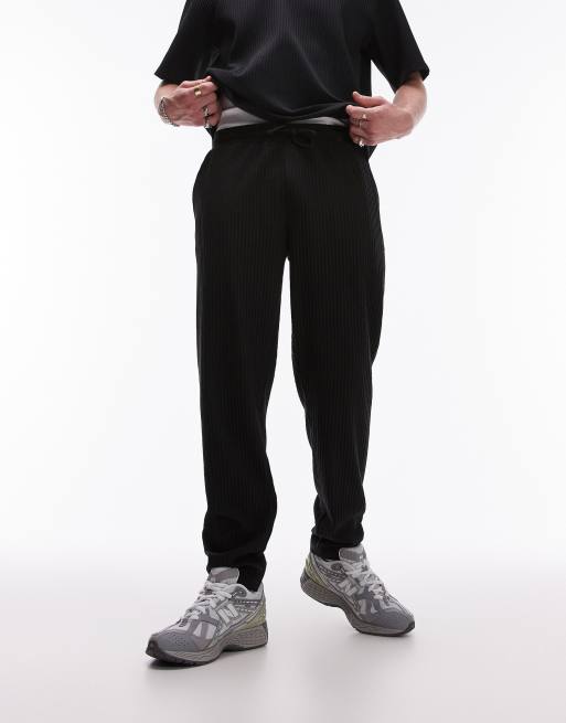 Topman taper plisse pants in black