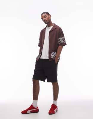 Topman Topman textured bermuda short in black