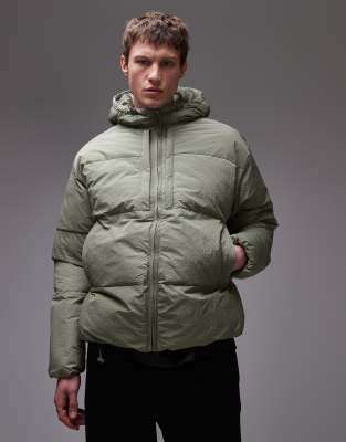 textured hooded puffer jacket in sage-Green