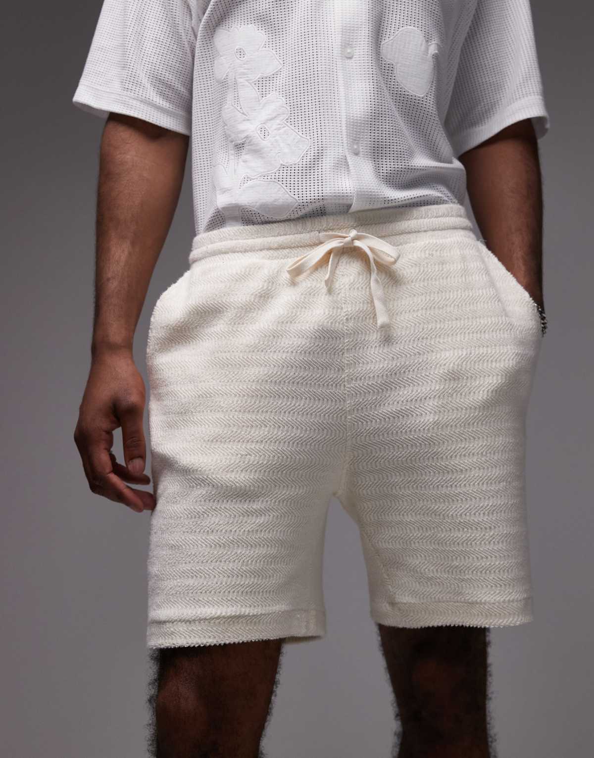Topman textured short in ecru