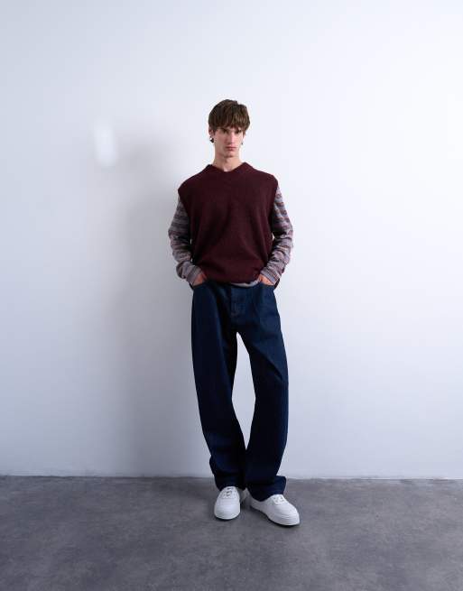 Topman - Top senza maniche oversize in maglia bordeaux con scollo a V, 2 di 5