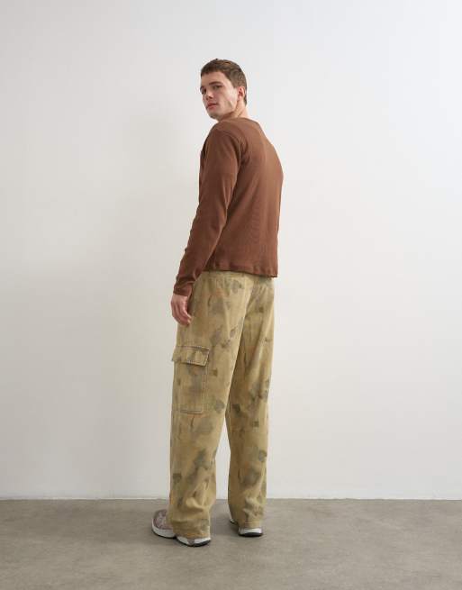 Topman Twillhose mit Baggy-Fit und Camouflage-Print in Khaki, 2 von 5