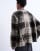 Thumbnail 3 van 5