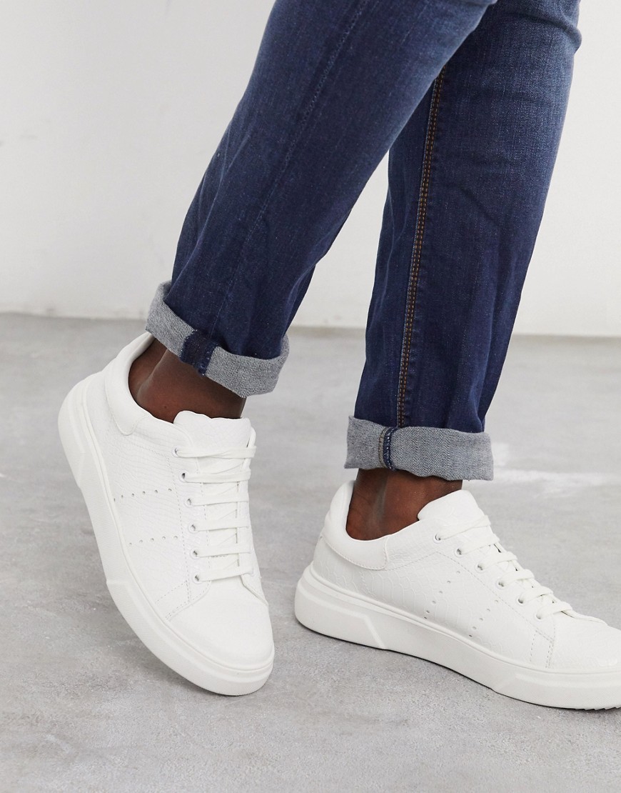 Topman – Vita sneakers med präglat mönster