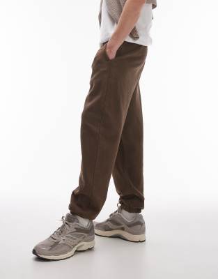 Topman washed oversized jogger in mauve-Brown