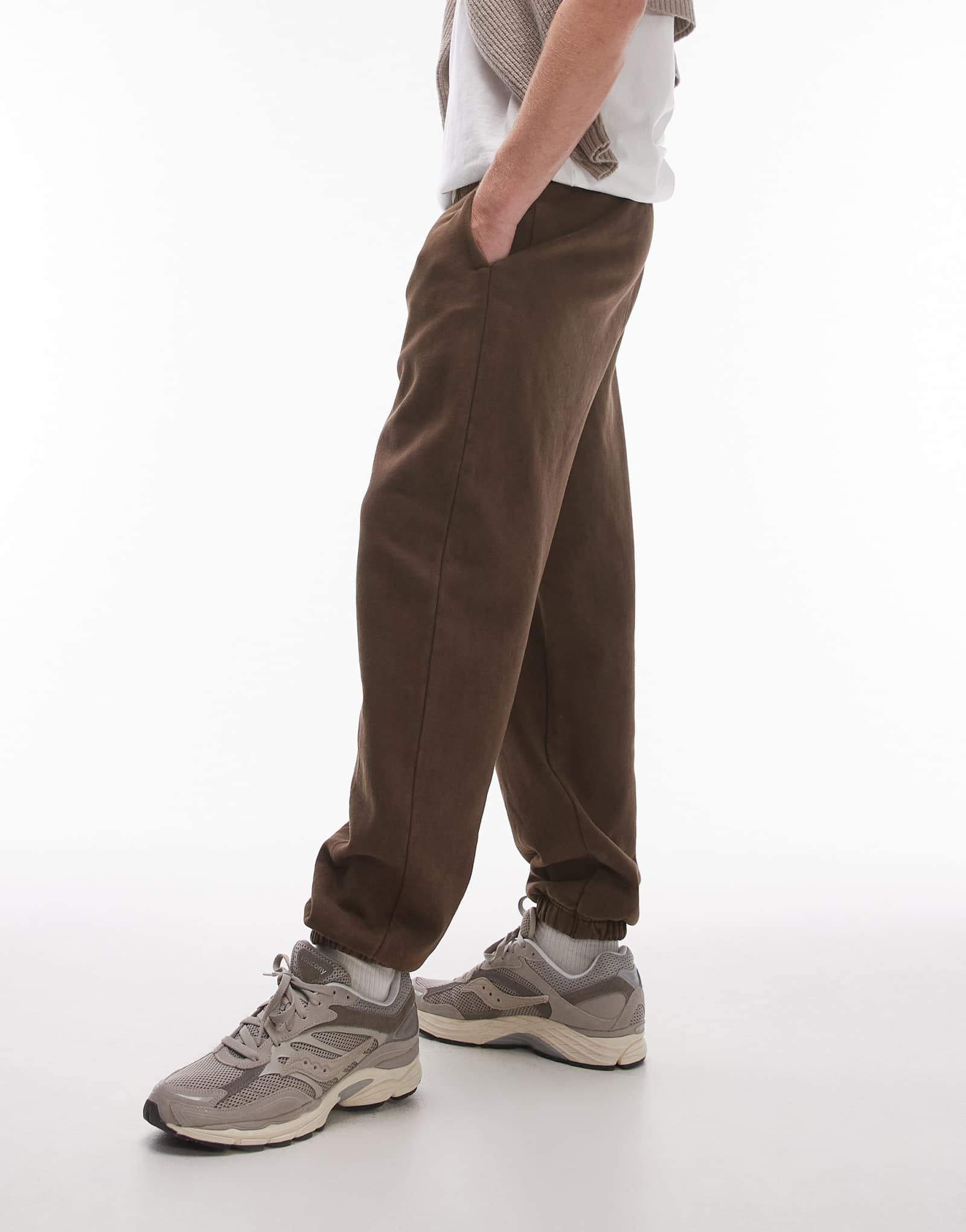 Спортивные штаны оверсайз коричневого цвета Topman