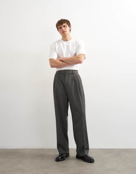 Topman wide leg triple pleated trouser in charcoal