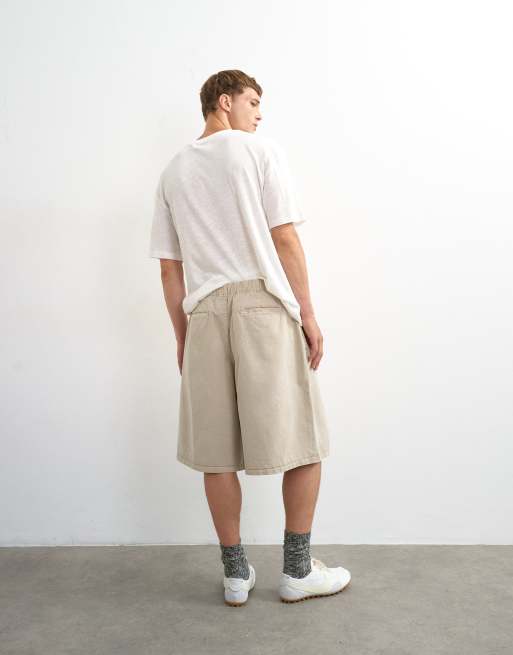 Topman wide leg twill bermuda shorts with pronounced pleat in stone, 3 of 5