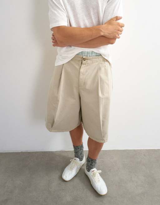 Topman wide leg twill bermuda shorts with pronounced pleat in stone, 4 of 5