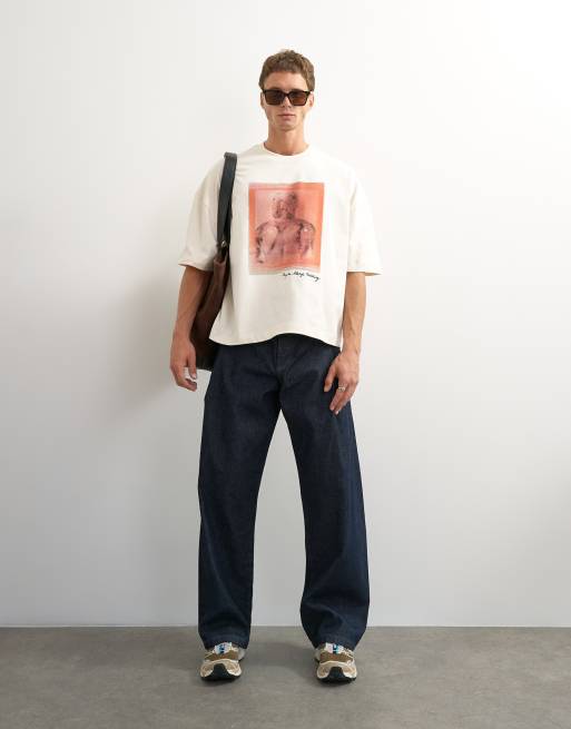 Topman x Paul Majek Boxy Fit Crop T-Shirt mit abstraktem Porträt-Print und Stickerei in Ecru, 2 von 5