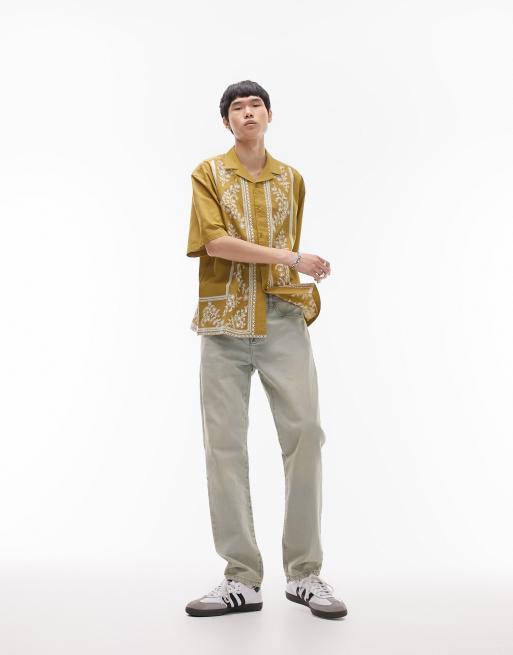 Topman – Żółta luźna koszula z krótkimi rękawami i kołnierzykiem kubańskim w haftowany wzór