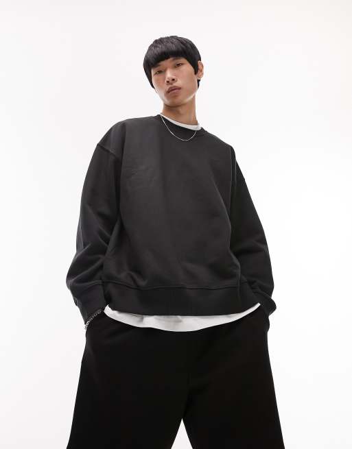 black oversized sweatshirt