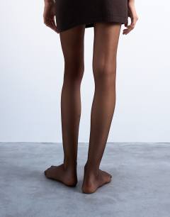 Model wearing 2 pack 15 denier tights in chocolate